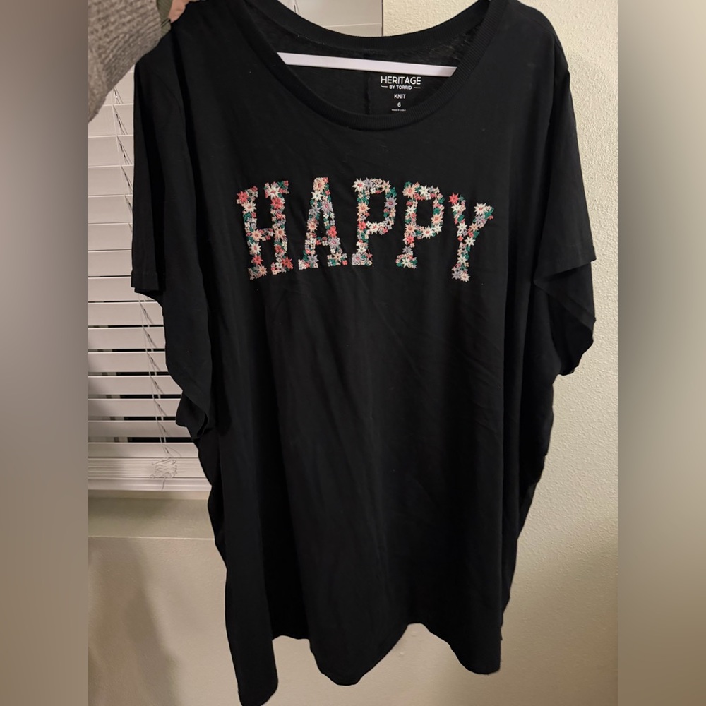 Embroidered “happy” t shirt